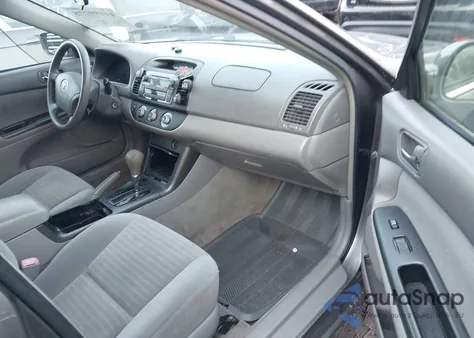 2005 Toyota Camry Le из США, поврежденный, VIN 4T1BE32K75U528706